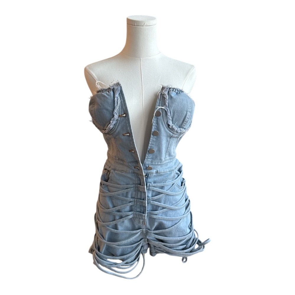 DNM5 Light blue denim button up stretchy romper size medium